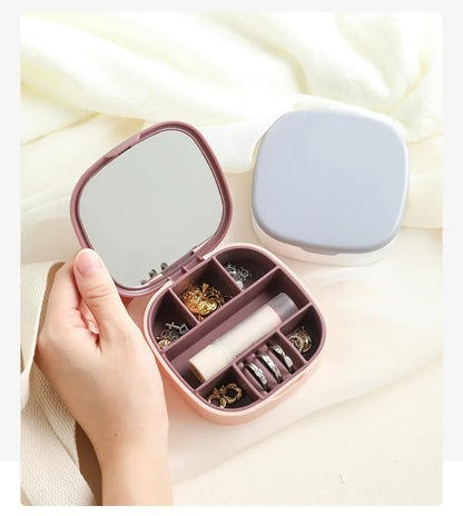 Portable jewellery box